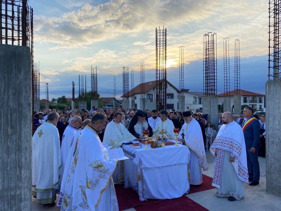Piatră de temelie pentru biserica Parohiei Săcălaz II 310417