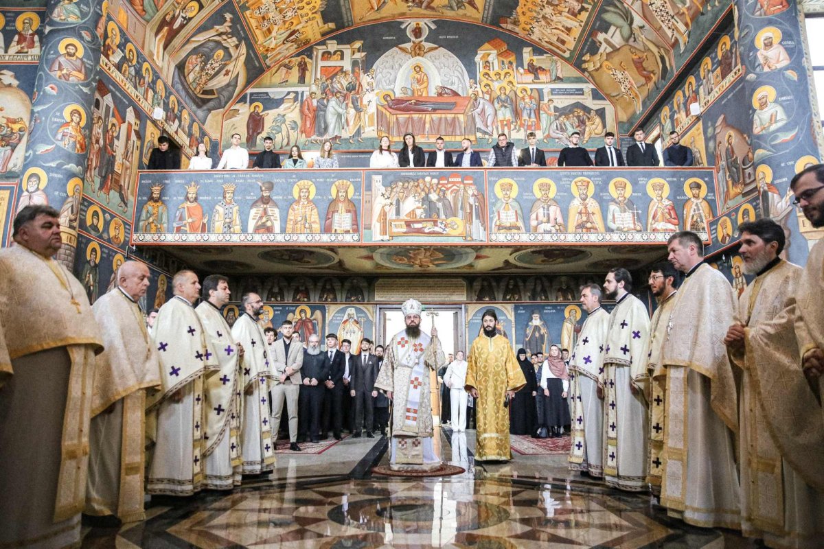Deschiderea festivă a anului universitar la Facultatea de Teologie Ortodoxă clujeană 310481