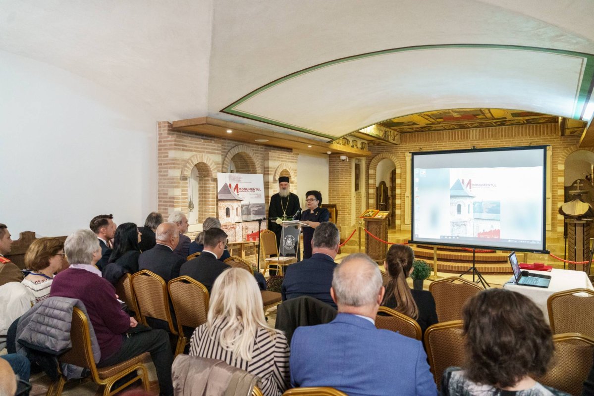 Simpozionul „Monumentul. Tradiție și viitor” la Iași 310493