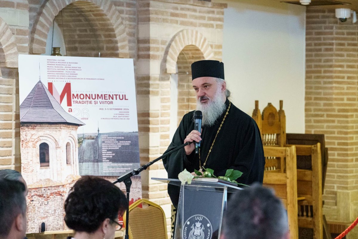 Simpozionul „Monumentul. Tradiție și viitor” la Iași 310494