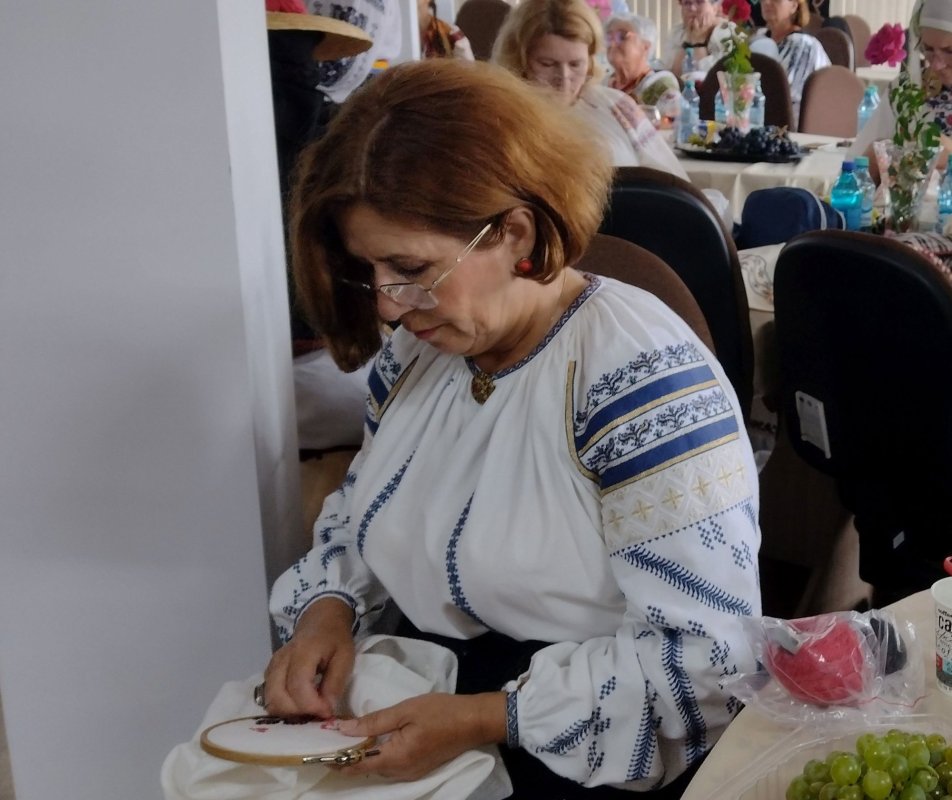 „E bine ca bunicii să facă și lucruri doar pentru sufletul lor” 310511