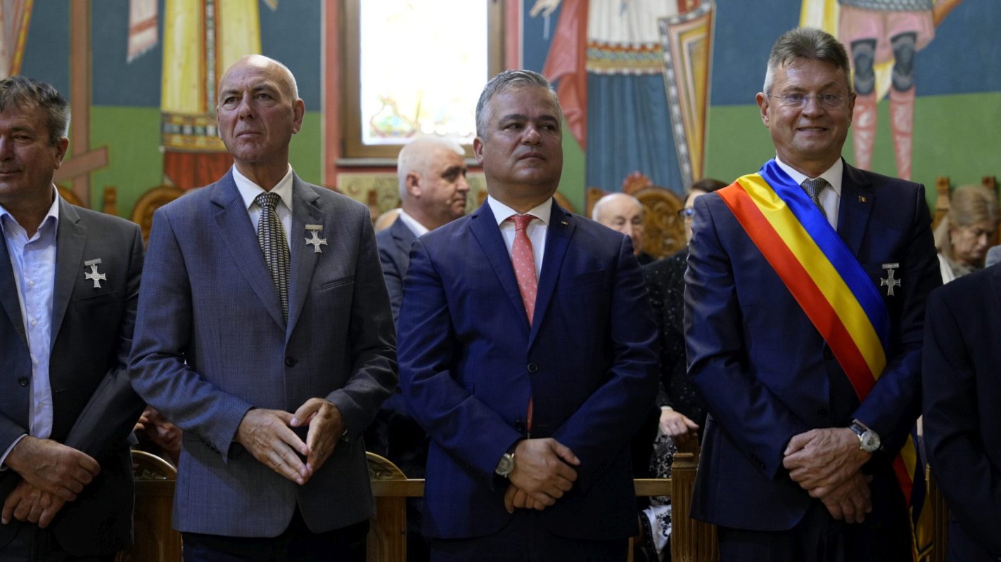 Binecuvântare arhierească în oraşul Ghimbav, judeţul Braşov 310712