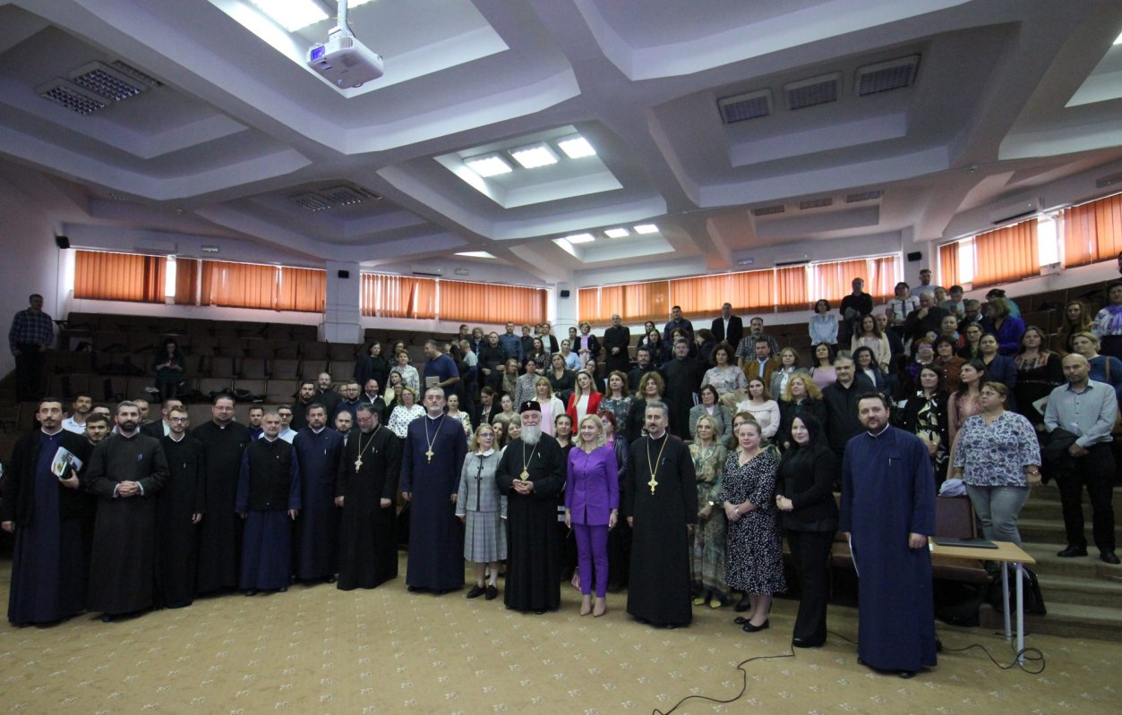 Consfătuirea județeană anuală a profesorilor de religie din Dolj 310694