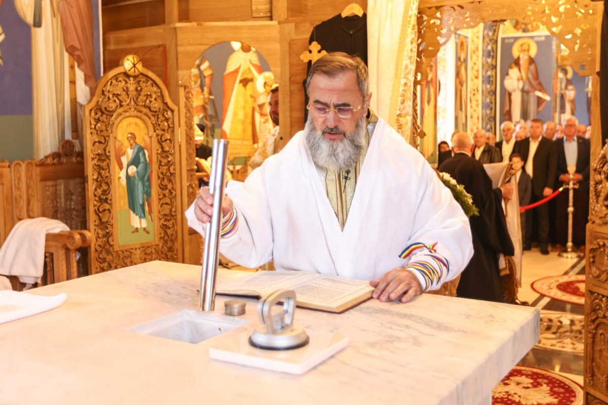 Târnosirea bisericii Parohiei Poiana din Vrancea 310692