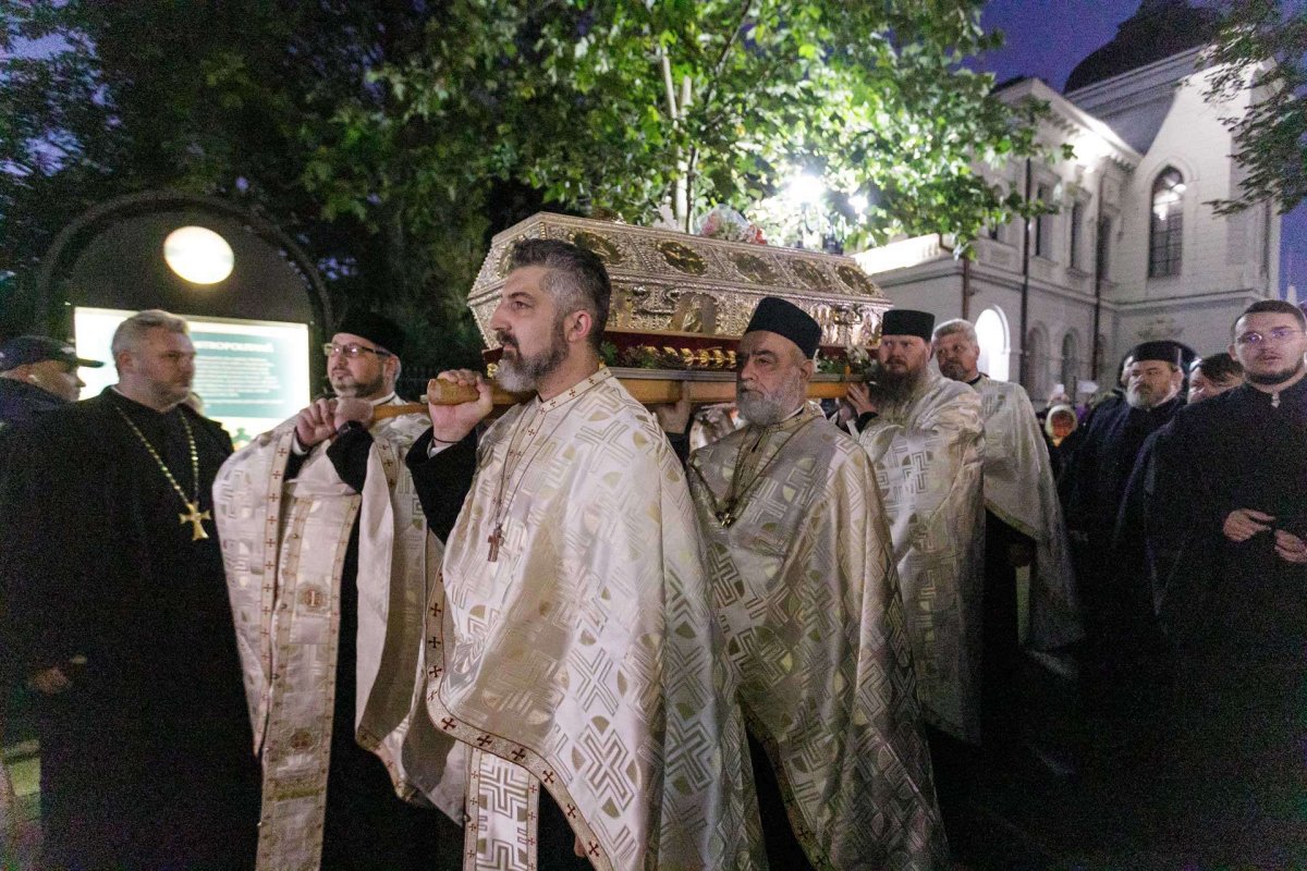 A început sărbătoarea Mitropoliei Moldovei și Bucovinei 310782