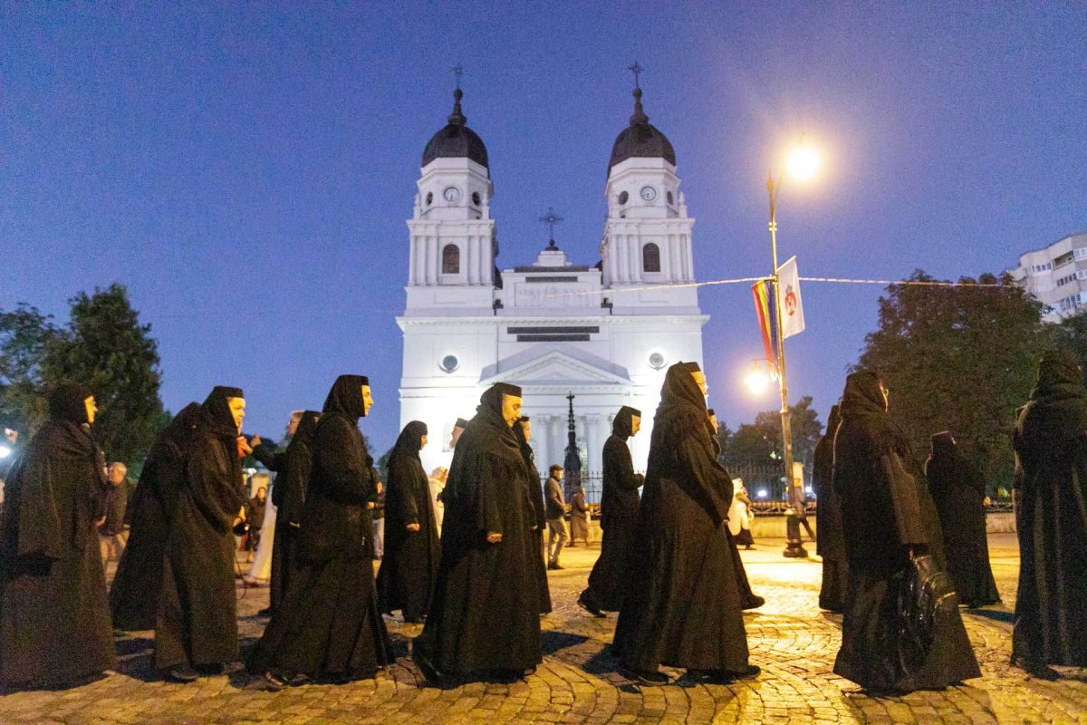 A început sărbătoarea Mitropoliei Moldovei și Bucovinei 310789