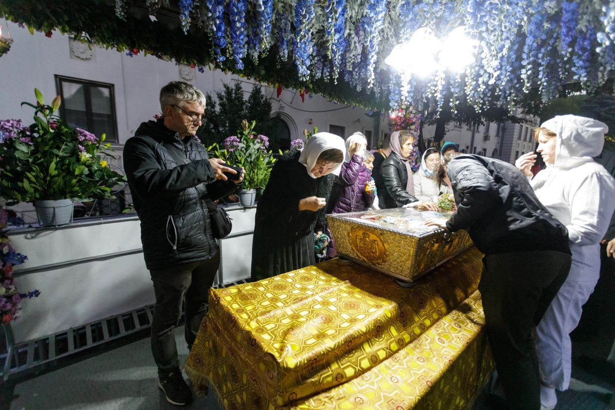 A început sărbătoarea Mitropoliei Moldovei și Bucovinei 310802