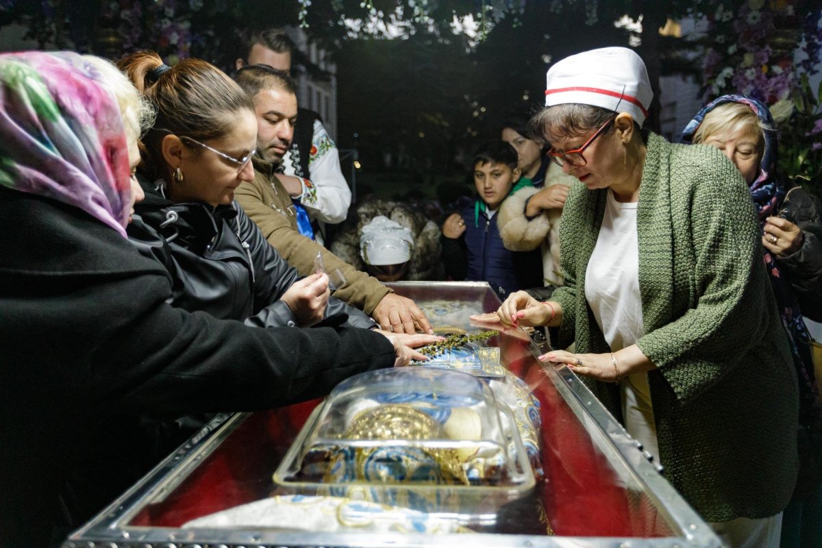 A început sărbătoarea Mitropoliei Moldovei și Bucovinei 310803