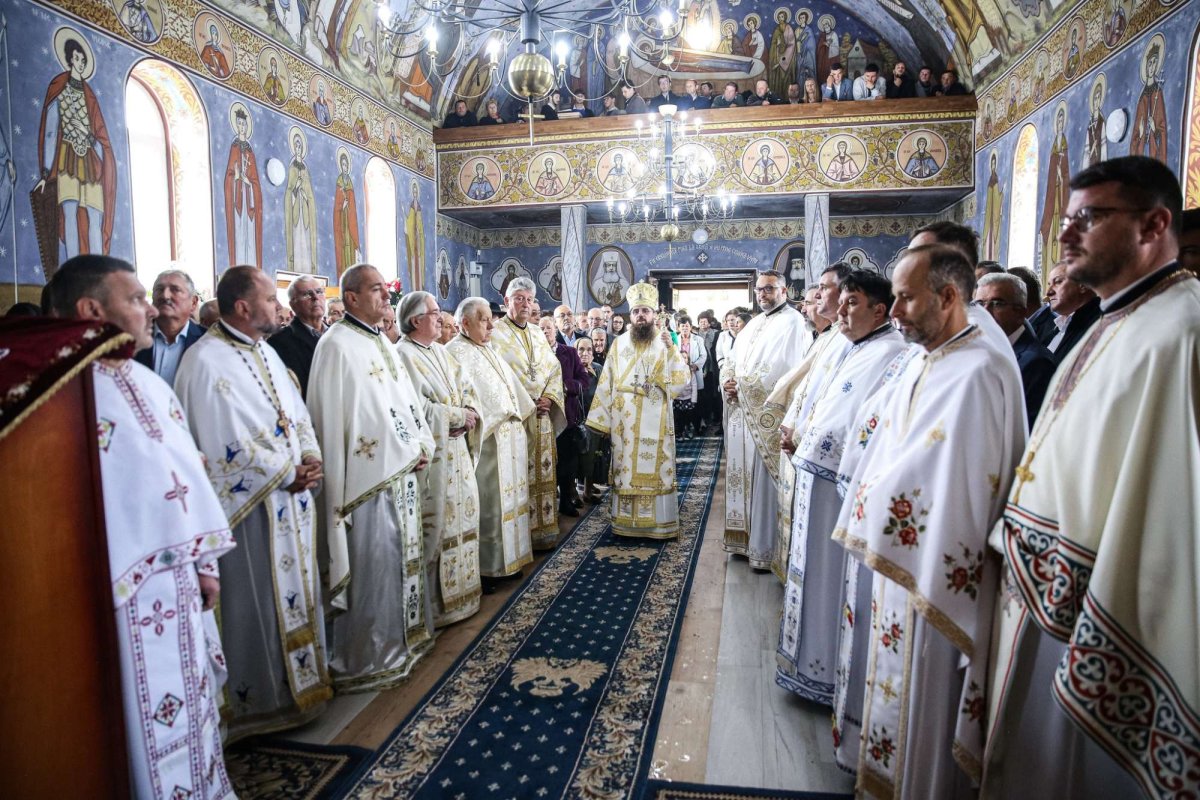 Binecuvântarea lucrărilor la biserica din localitatea clujeană Ghirolt 311018