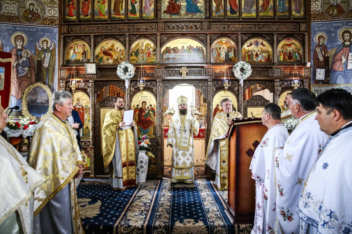 Binecuvântarea lucrărilor la biserica din localitatea clujeană Ghirolt 311020