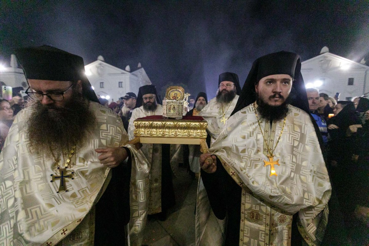 Moaștele Sfântului Pantelimon au ajuns la Iași 311151