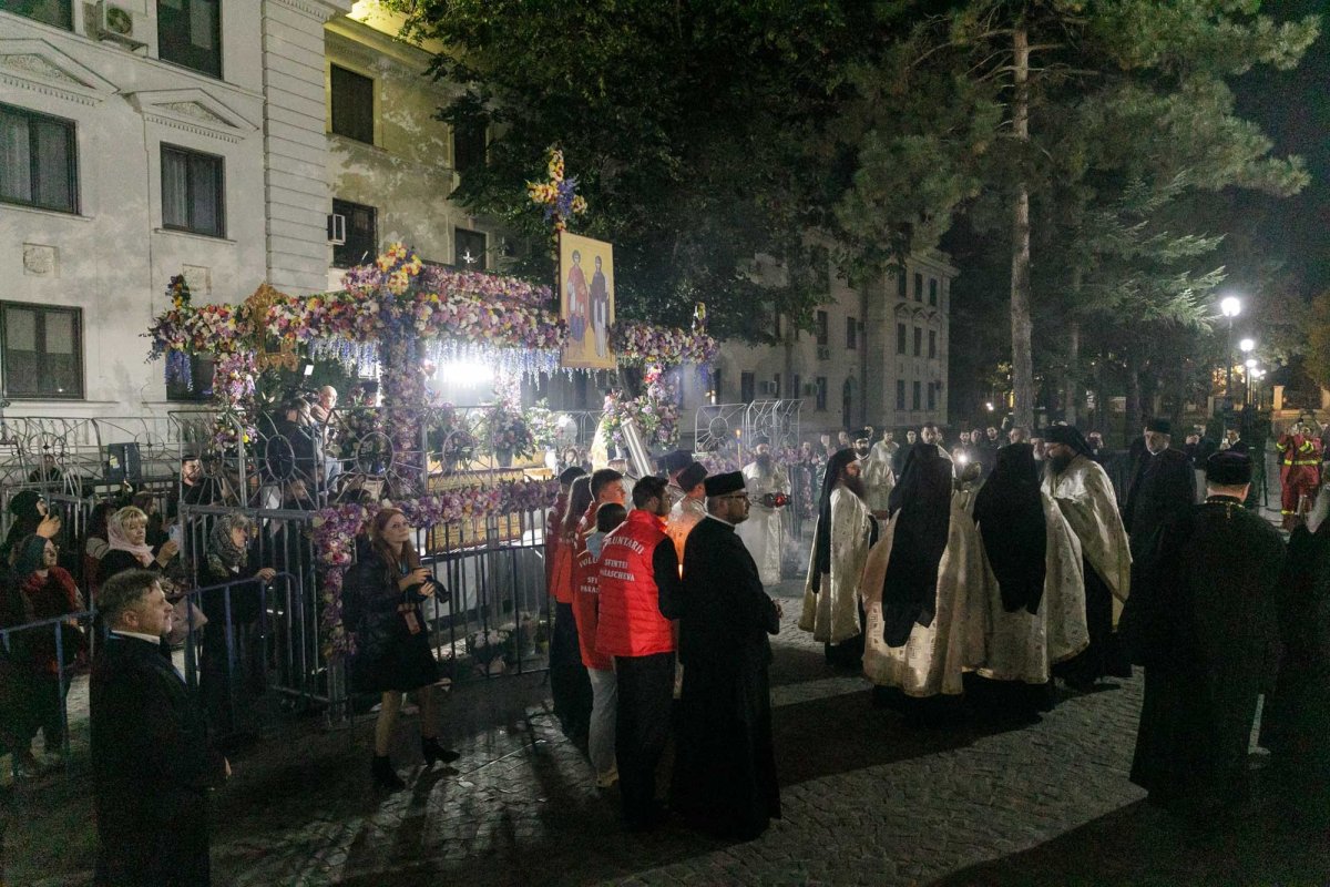 Moaștele Sfântului Pantelimon au ajuns la Iași 311160