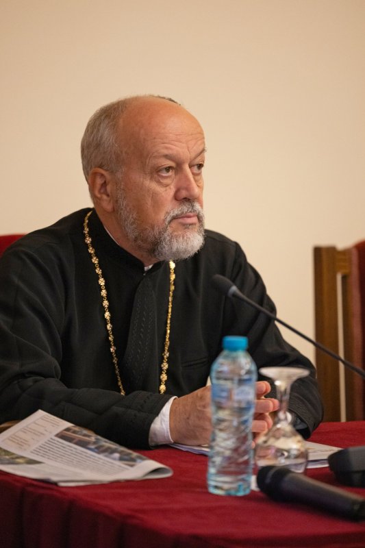 Ziua a 2-a a simpozionului dedicat pastorației și îngrijirii bolnavilor 311062