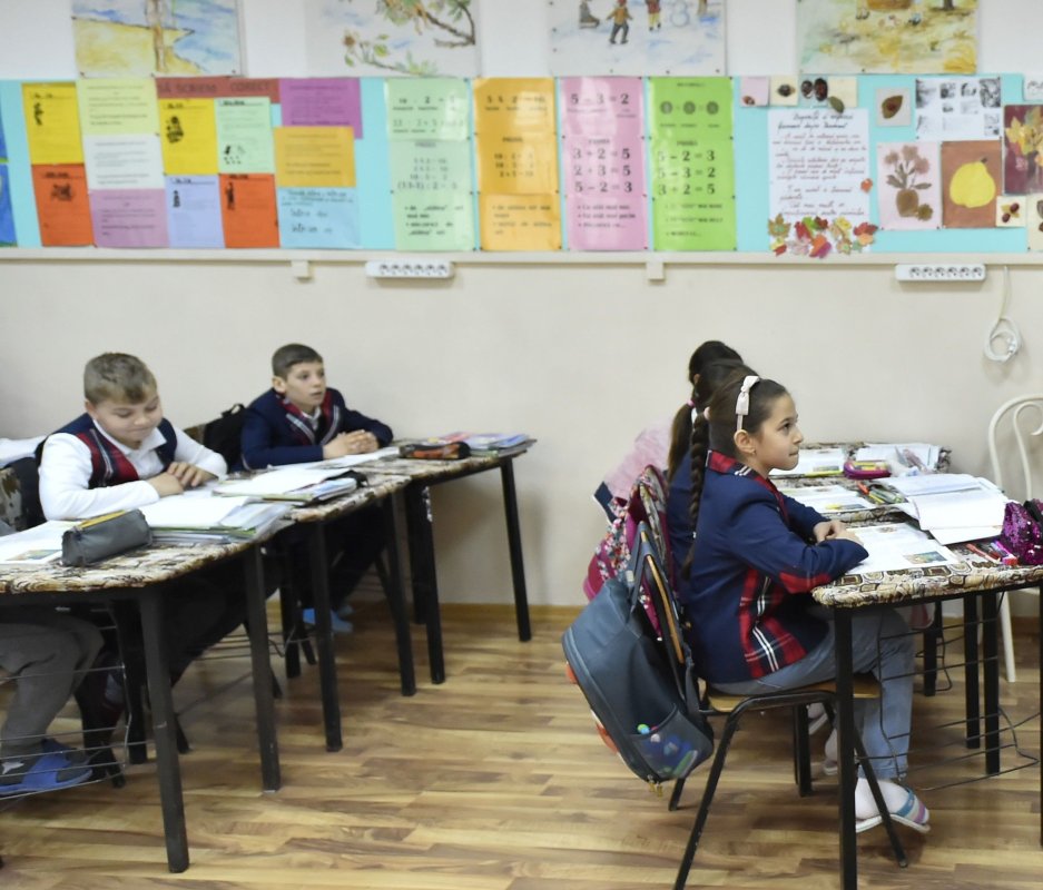 Dificultăţile din sistemul de predare simultan 311265