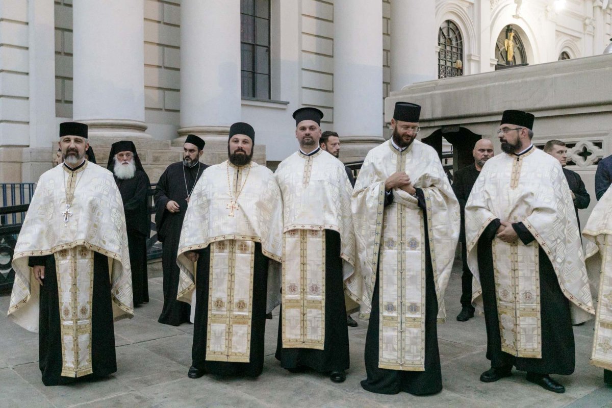 Mii de suflete în rugăciune pe „Calea Sfinților” 311359