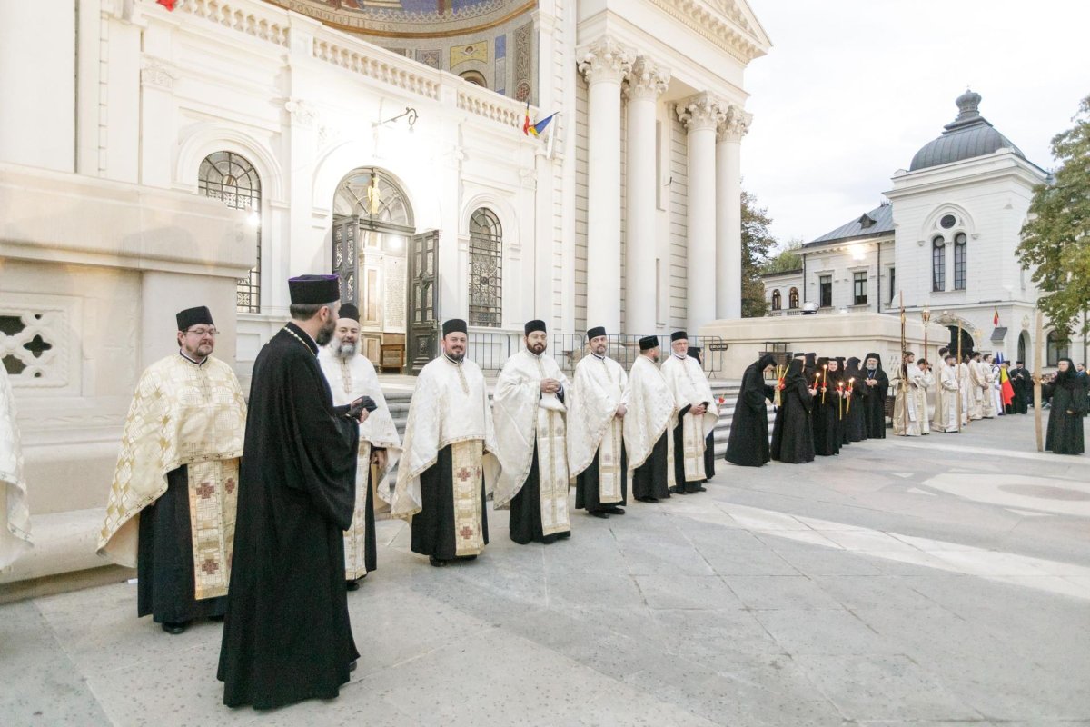 Mii de suflete în rugăciune pe „Calea Sfinților” 311361