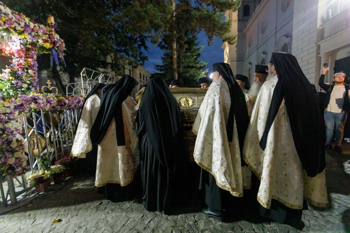 Mii de suflete în rugăciune pe „Calea Sfinților” 311366