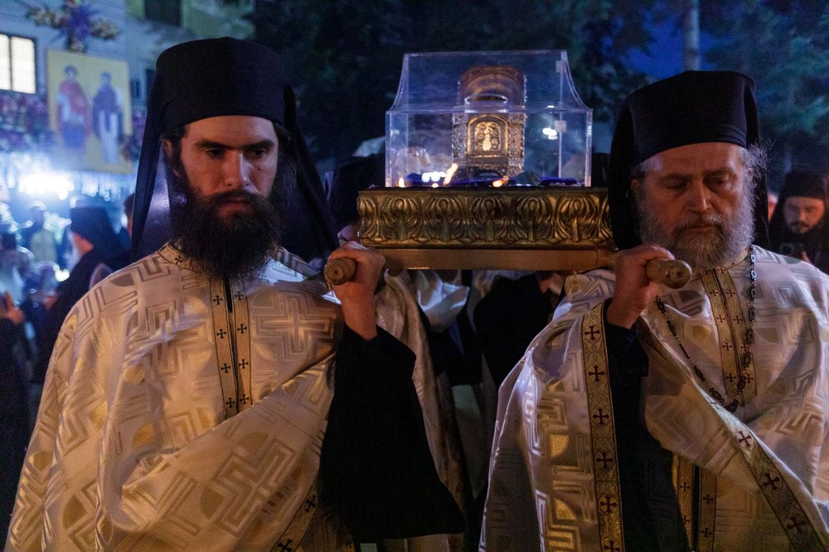 Mii de suflete în rugăciune pe „Calea Sfinților” 311368