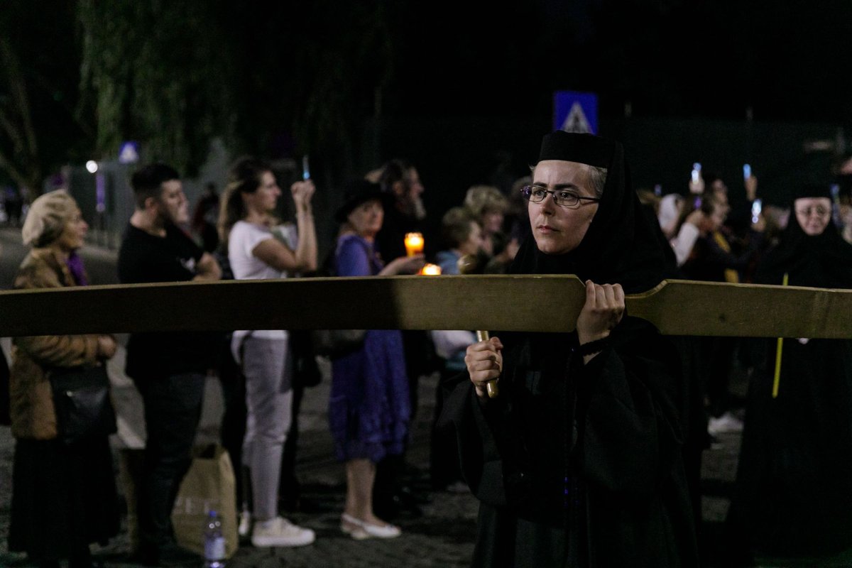 Mii de suflete în rugăciune pe „Calea Sfinților” 311379