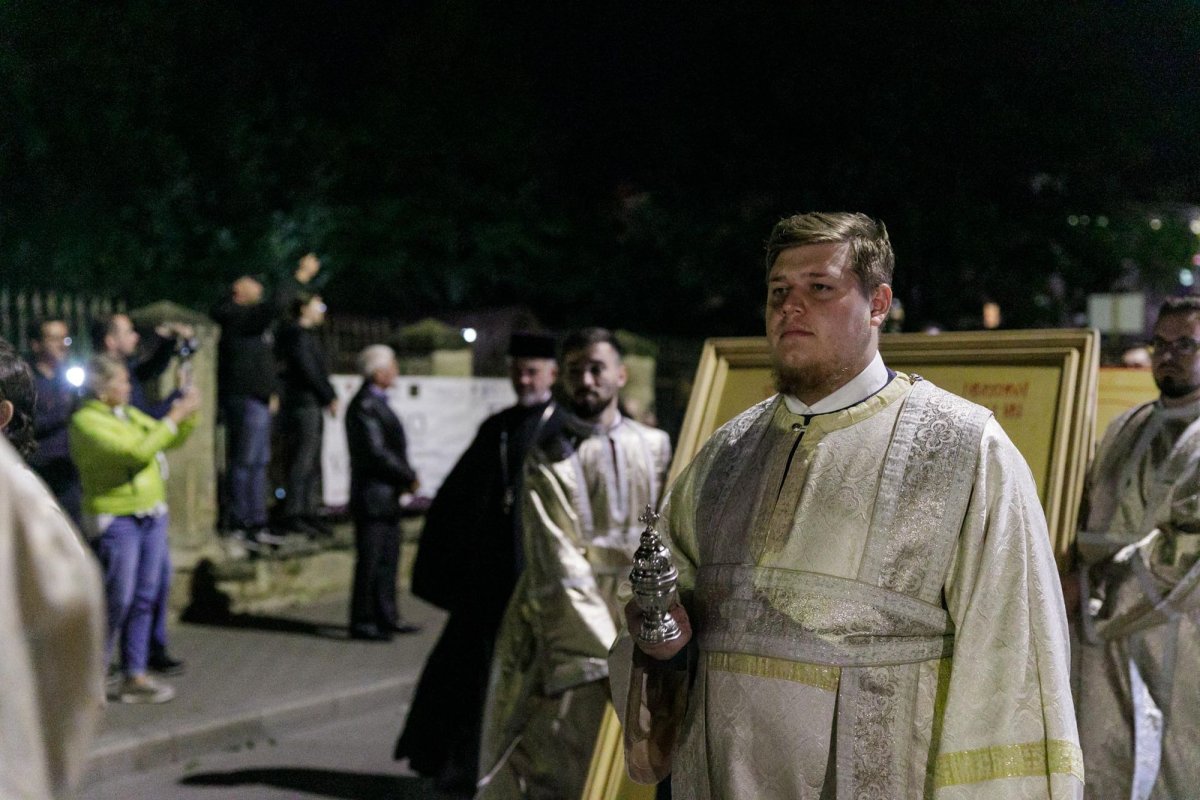 Mii de suflete în rugăciune pe „Calea Sfinților” 311392