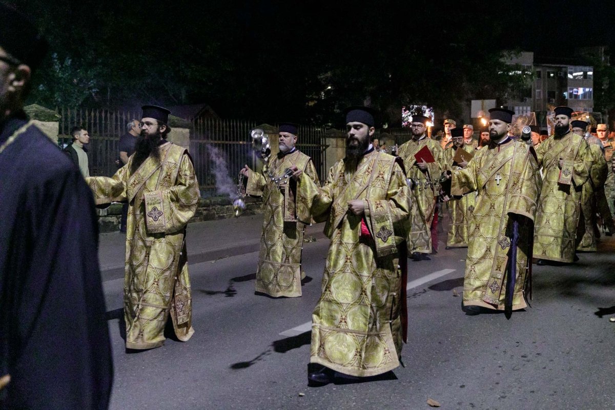 Mii de suflete în rugăciune pe „Calea Sfinților” 311396