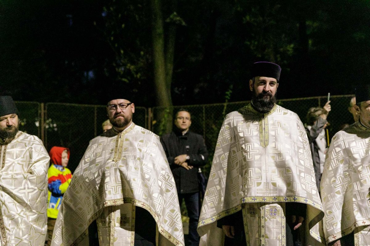 Mii de suflete în rugăciune pe „Calea Sfinților” 311402