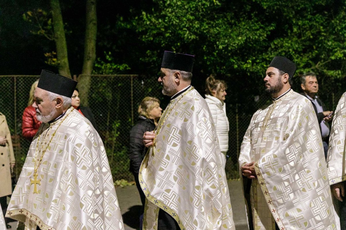 Mii de suflete în rugăciune pe „Calea Sfinților” 311404