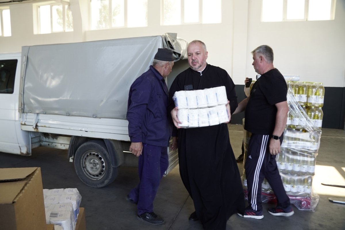 Un nou sprijin pentru sinistrați din partea Mănăstirii Hadâmbu 311341