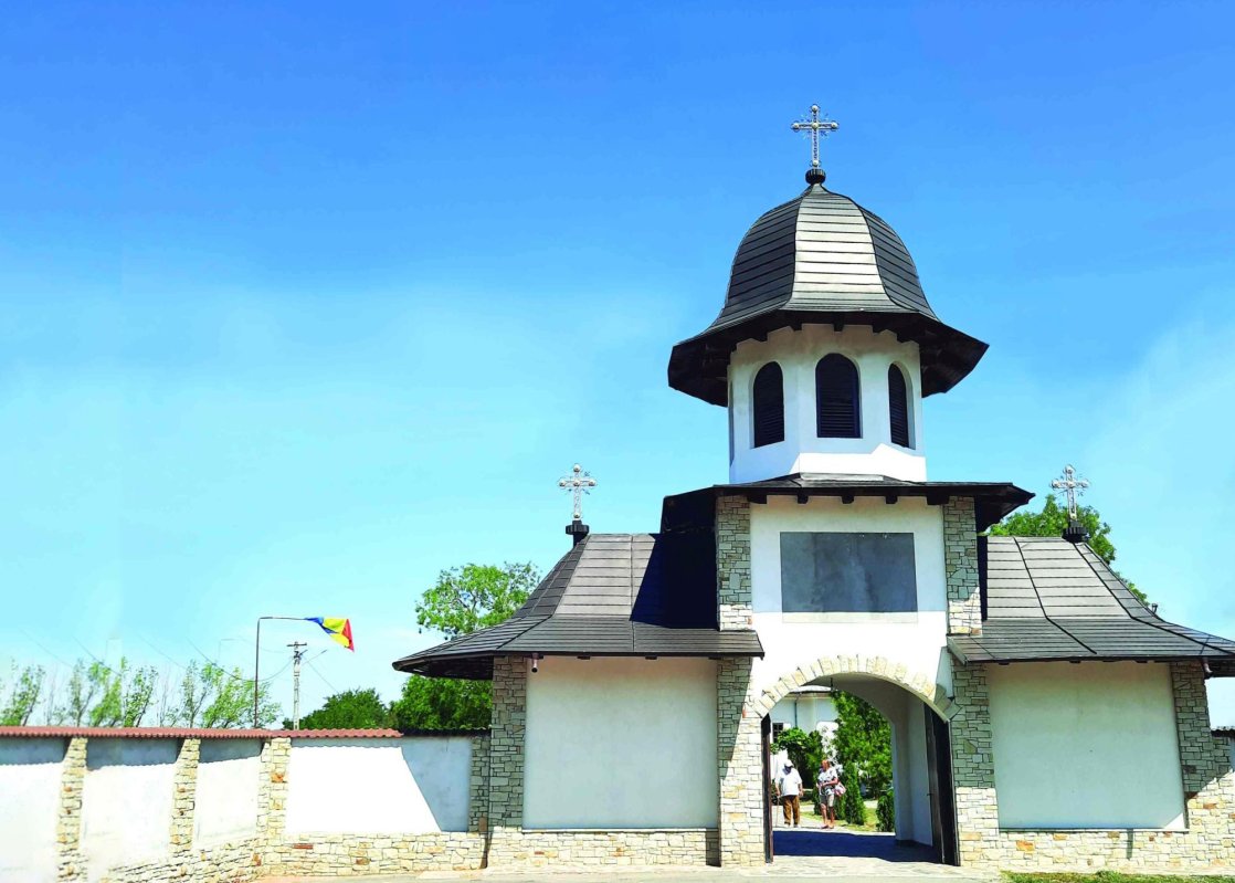 Pe urmele strămoşilor care au sfinţit locurile  310530