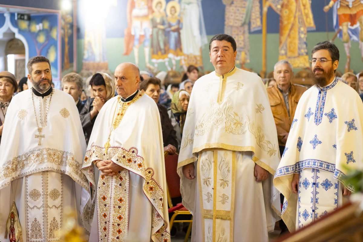 Praznicul Bisericii „Sfânta Vineri”- Drumul Taberei 311767