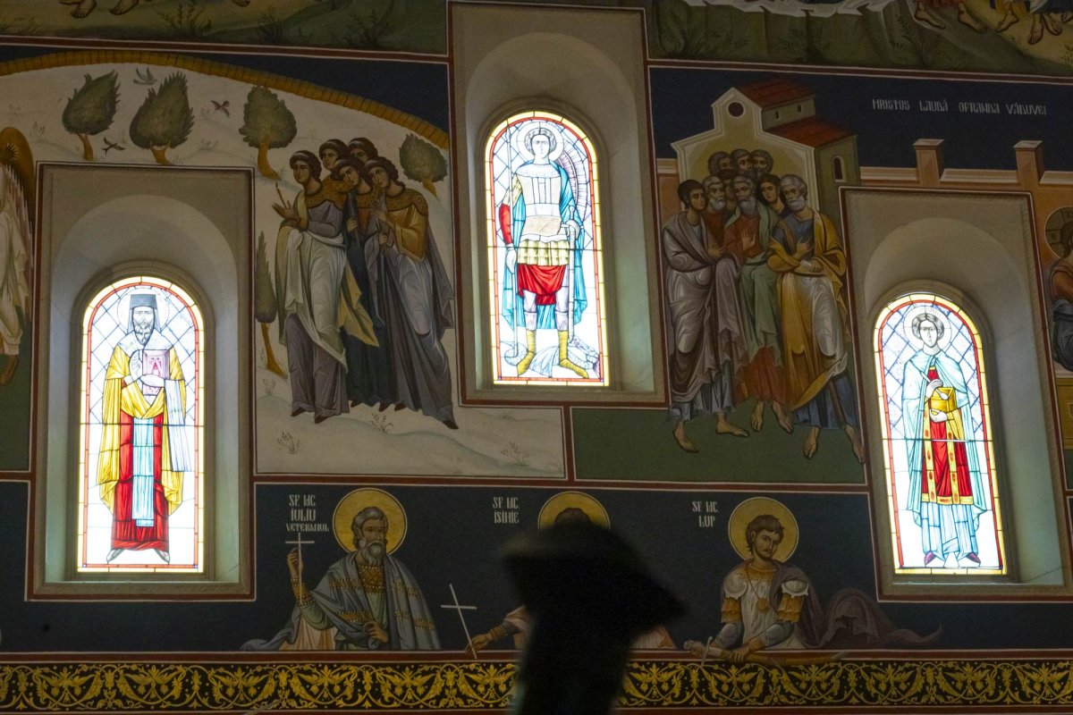 Praznicul Bisericii „Sfânta Vineri”- Drumul Taberei 311782