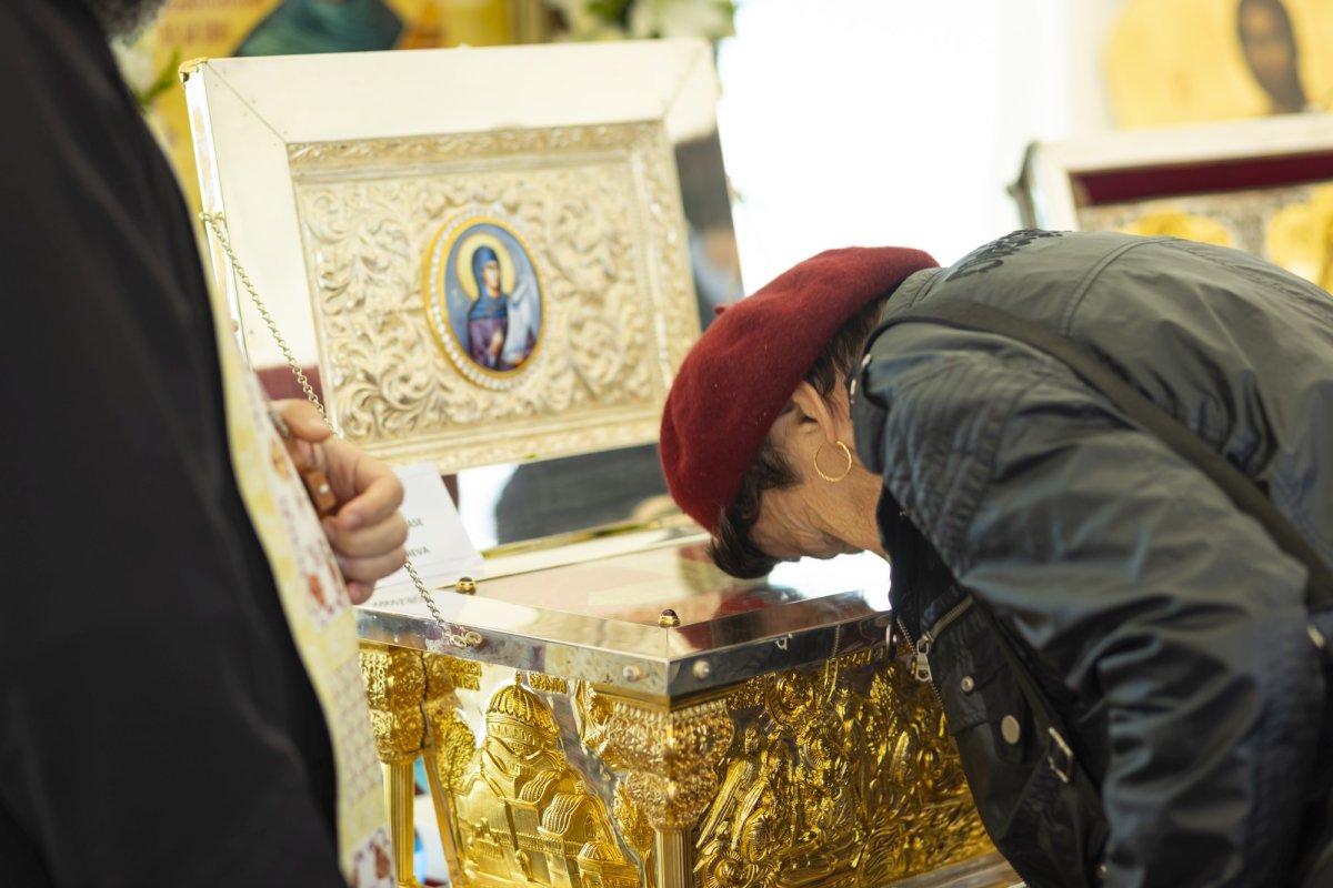 Praznicul Bisericii „Sfânta Vineri”- Drumul Taberei 311784