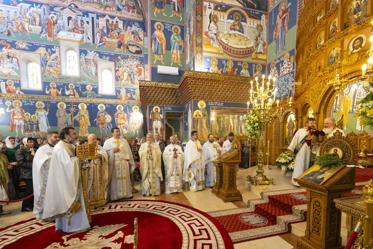 Praznicul Bisericii „Sfânta Vineri”- Drumul Taberei 311791