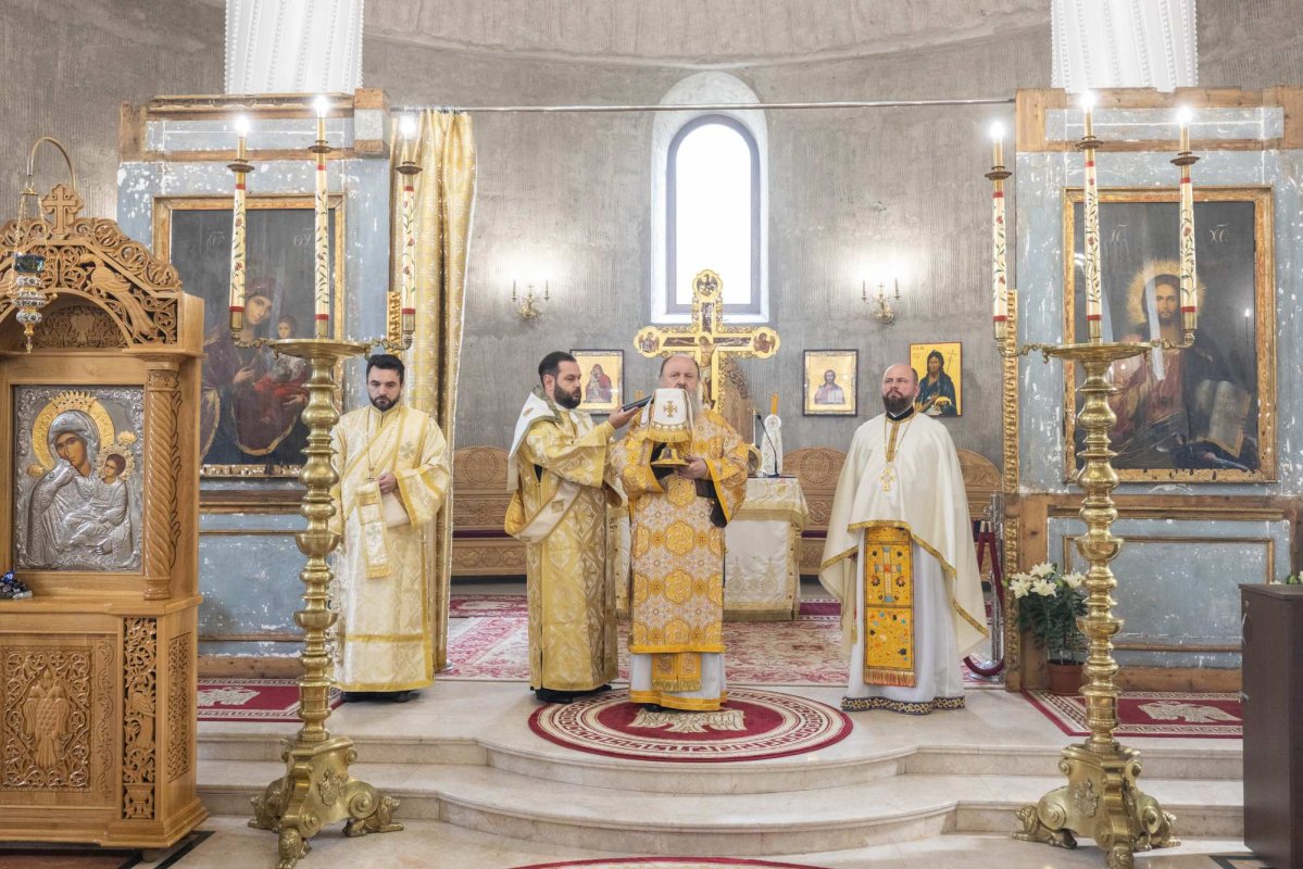 Raclă înnoită pentru Biserica „Sfânta Vineri”-Herasca din Capitală 311741