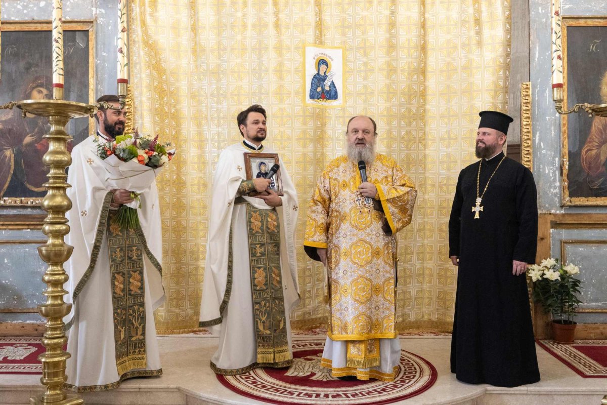 Raclă înnoită pentru Biserica „Sfânta Vineri”-Herasca din Capitală 311758