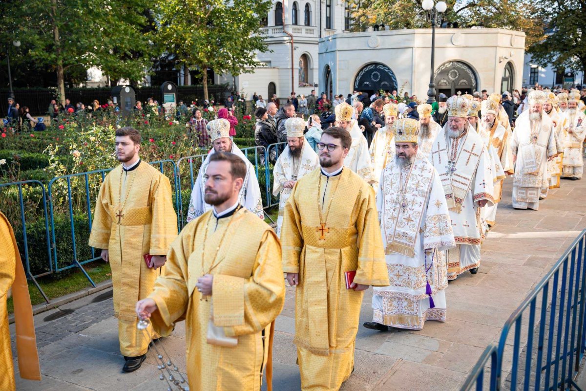 Sfânta Parascheva, cinstită în rugăciune de mii de suflete 311642