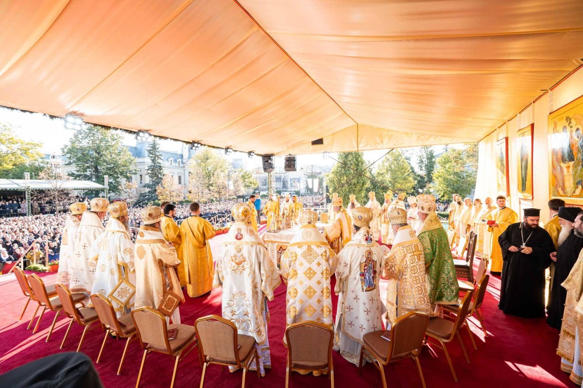 Sfânta Parascheva, cinstită în rugăciune de mii de suflete 311649