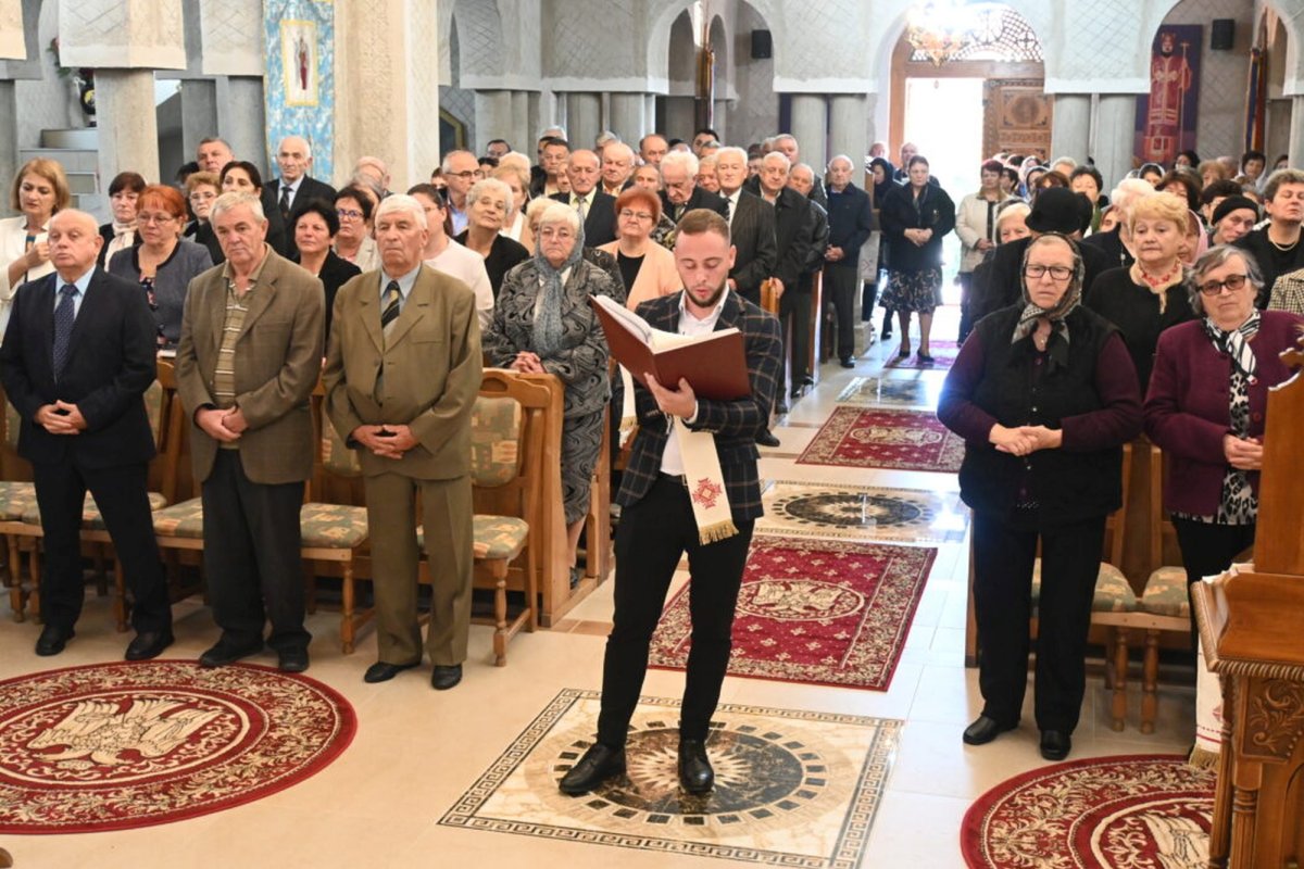 Sărbătoare la Biserica „Sfânta Cuvioasă Parascheva” din Șimleu Silvaniei 311833