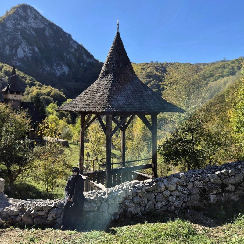 Slujire arhierească la hramul Mănăstirii Subpiatră 311843