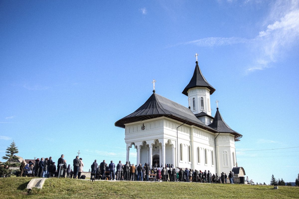 Hramul Mănăstirii Râșca Transilvană 311995