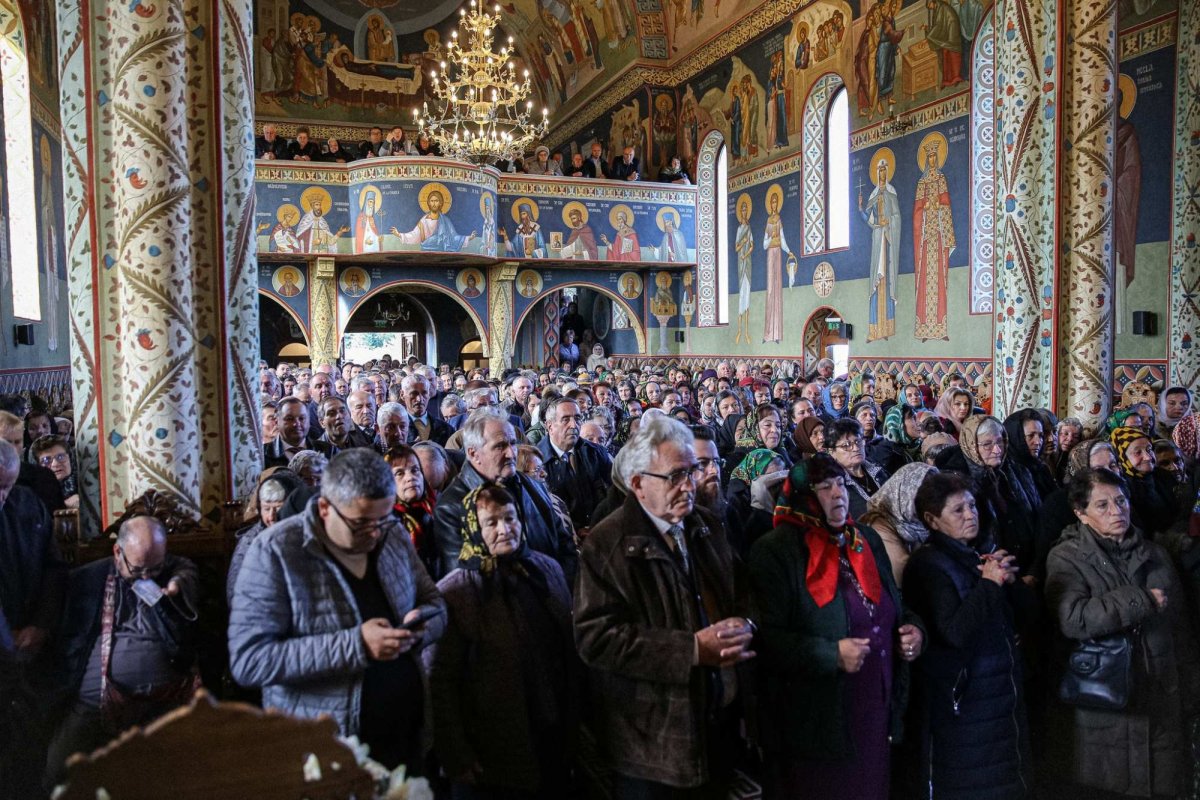 Hramul Mănăstirii Râșca Transilvană 311997