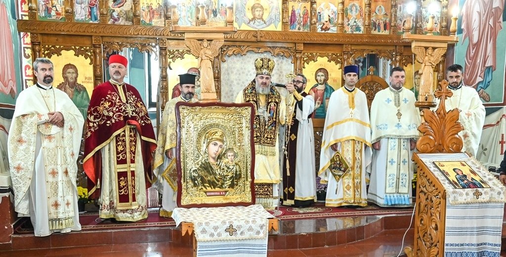 Sfânta Parascheva, cinstită la o biserică din Colibași 312008