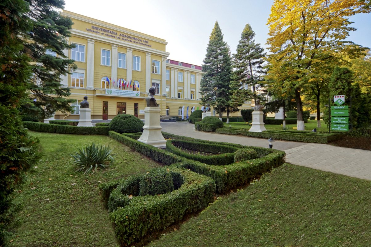 Congres ştiințific la Iași 312149