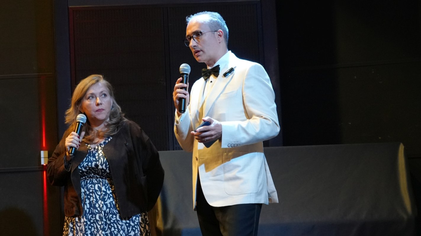 Evenimente de succes pentru filmul „Coroana României” în Franța 312125