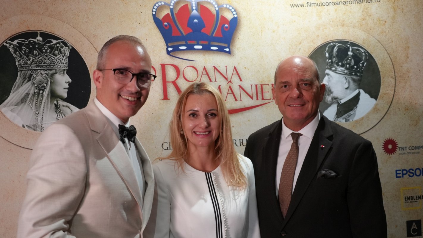 Evenimente de succes pentru filmul „Coroana României” în Franța 312126
