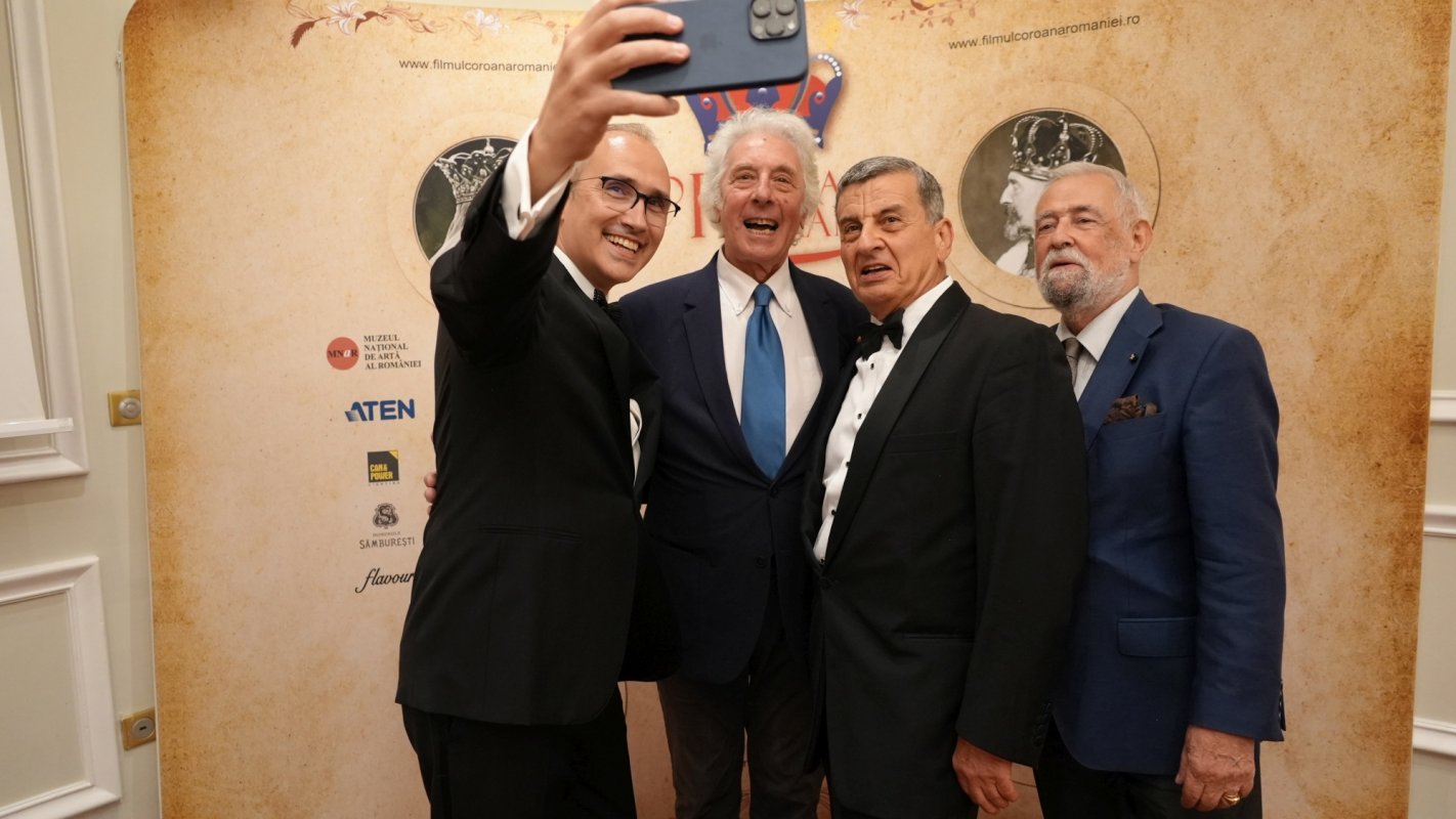Evenimente de succes pentru filmul „Coroana României” în Franța 312133