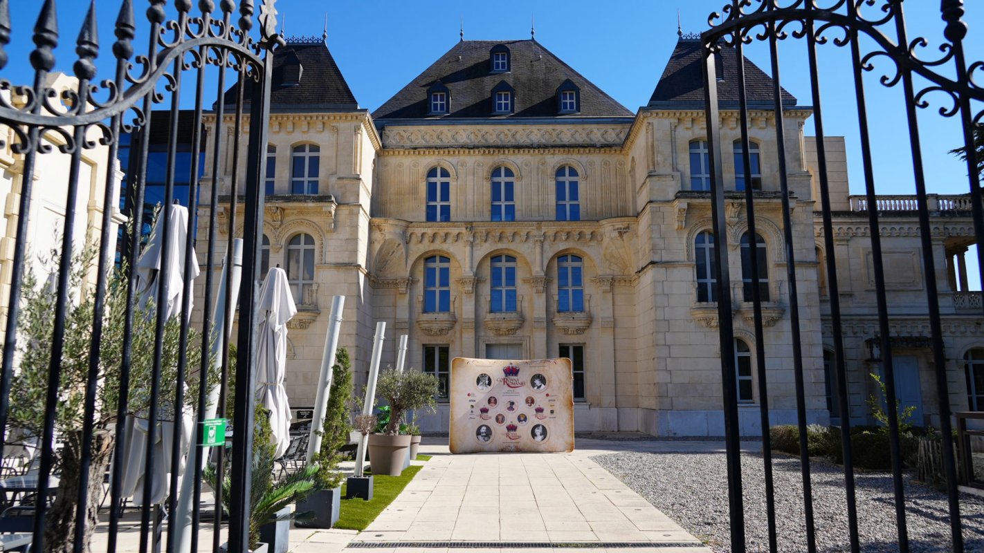 Evenimente de succes pentru filmul „Coroana României” în Franța 312146