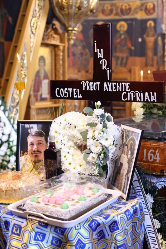 Preot și ostenitor de la Centrul eparhial din Buzău a fost condus pe ultimul drum 312163