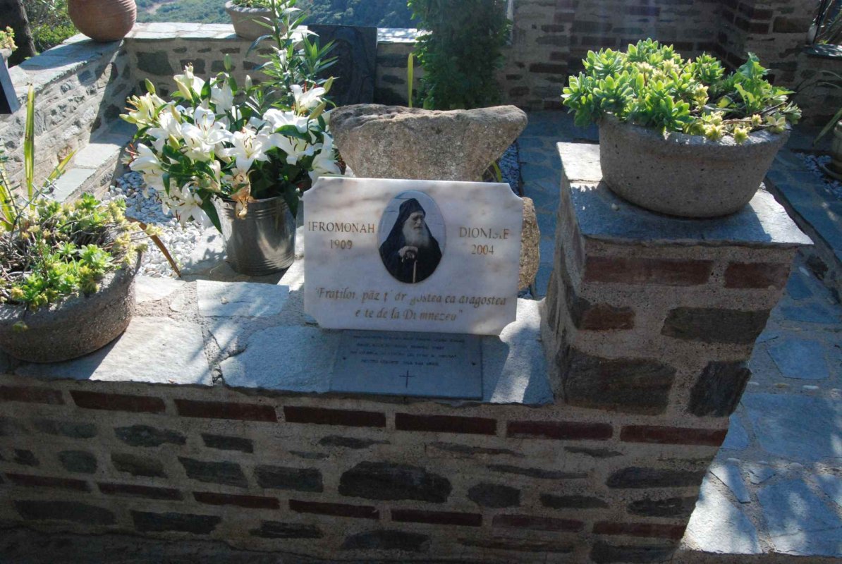 Pelerin în Sfântul Munte Athos cu binecuvântarea Maicii Domnului 311308