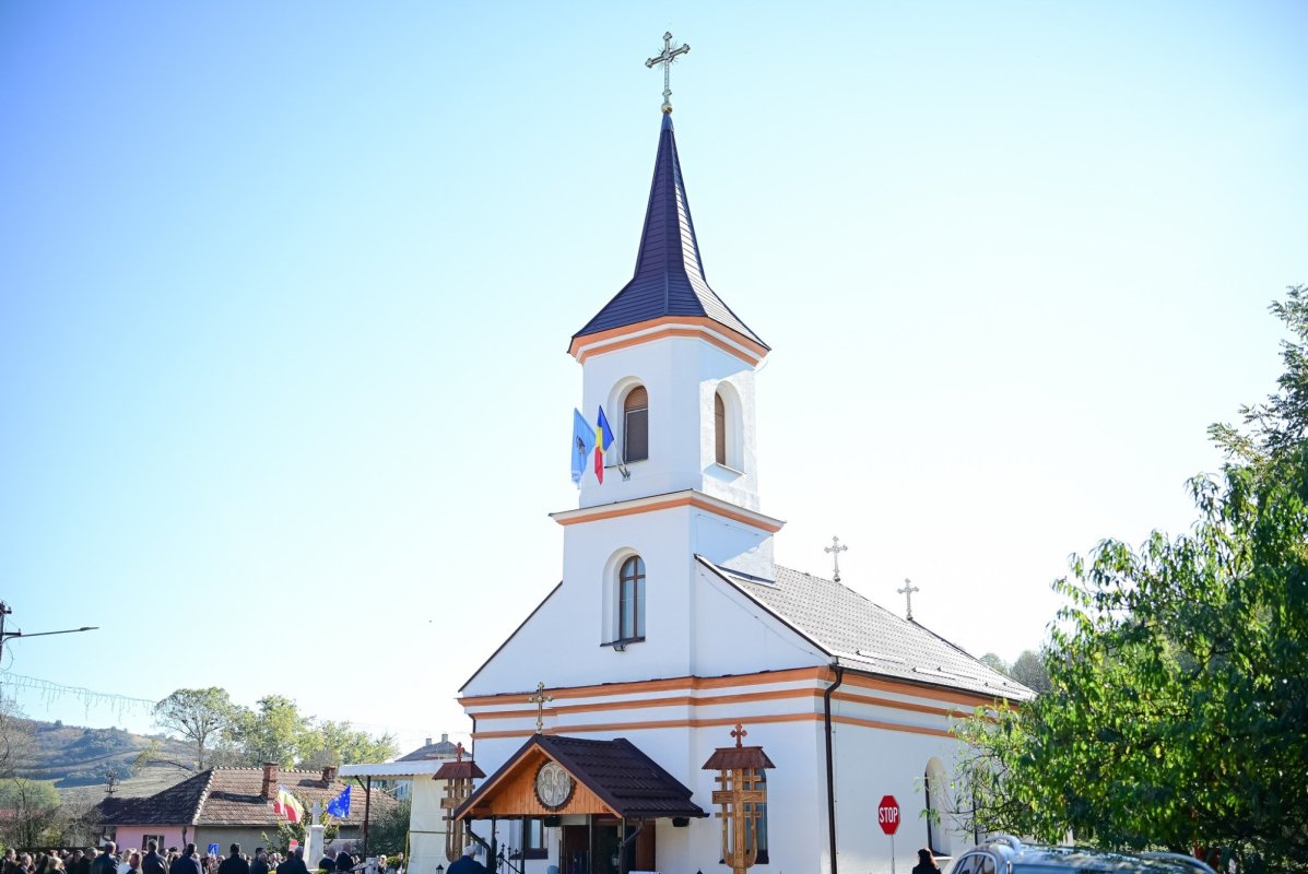 Binecuvântare arhierească la biserica din Țaga, judeţul Cluj 312388